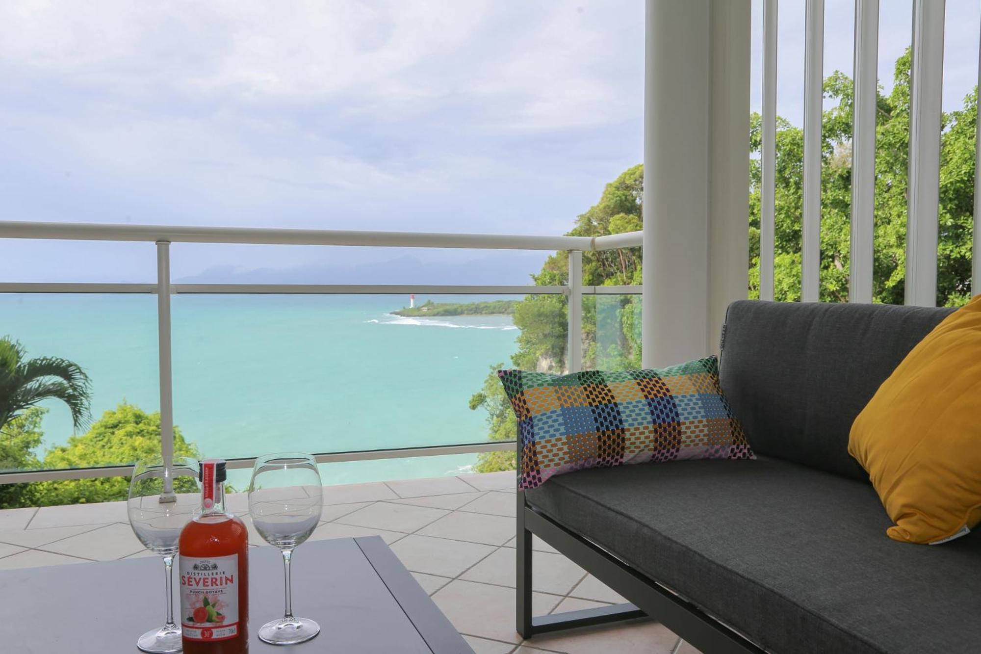 La Vue Du Phare - Appartement Neuf Avec Vue Imprenable Et Acces Crique Le Gosier  Buitenkant foto